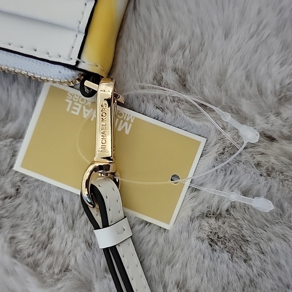 NWT Michael Kors yellow/white lanyard - Picture 3 of 9